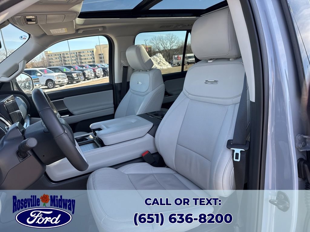 Used 2025 Ford Expedition Platinum image 28