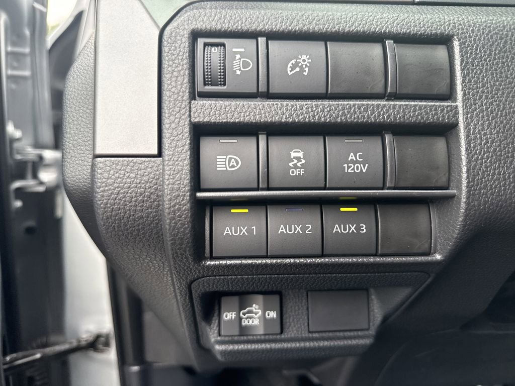 Used 2024 Toyota Tacoma TRD Sport w/ TRD Sport Upgrade Package image 25