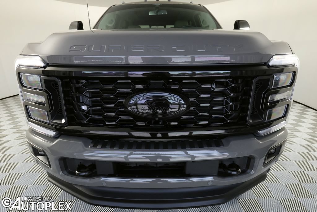 Used 2026 Ford F350 Platinum w/ Platinum Plus Package AWD/4WD image 2