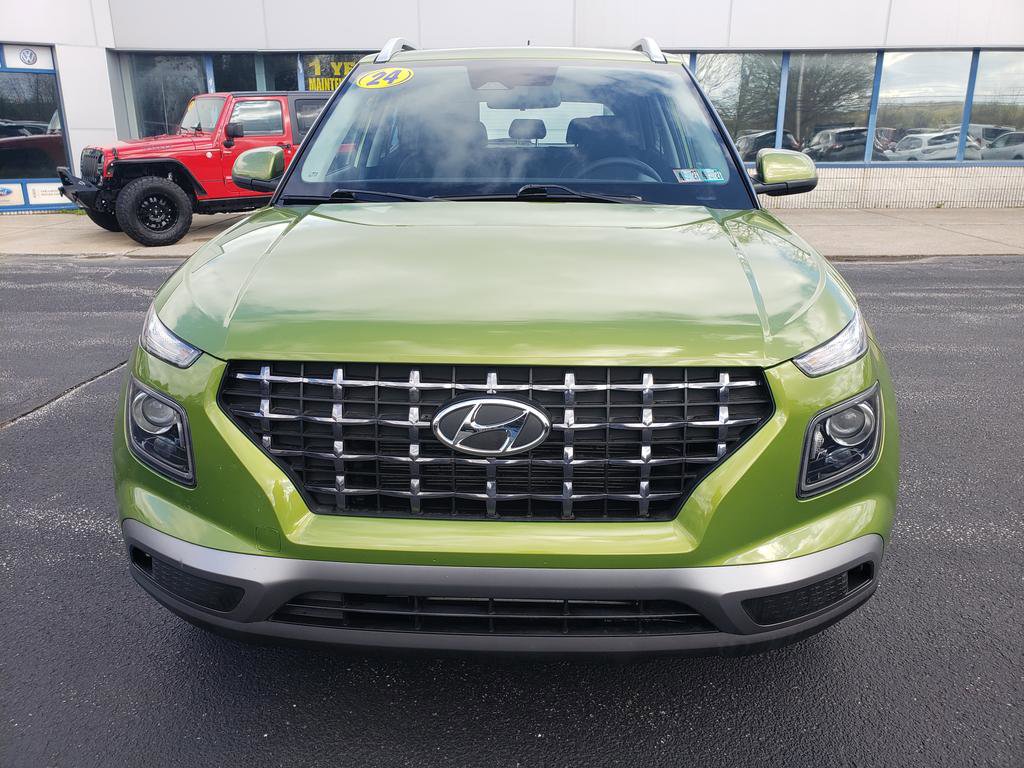 Used 2024 Hyundai Venue SEL FWD image 9