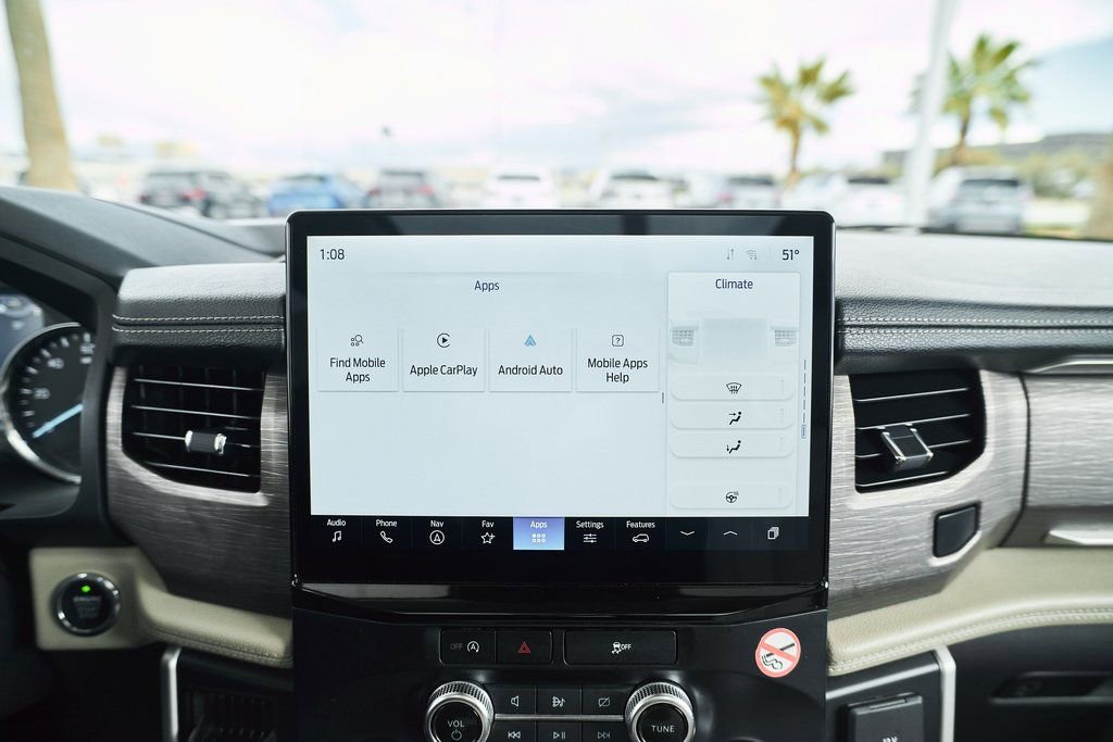 Used 2024 Ford Expedition Limited image 48