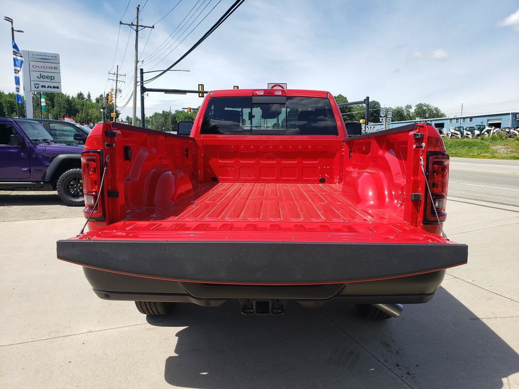 New 2026 RAM 2500 Tradesman AWD/4WD image 5
