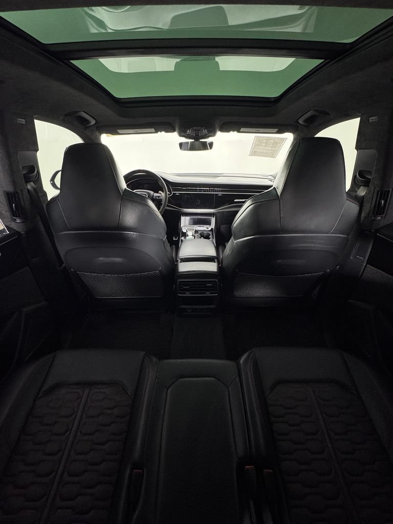 Used 2021 Audi RS Q8 w/ Luxury Package AWD/4WD image 11