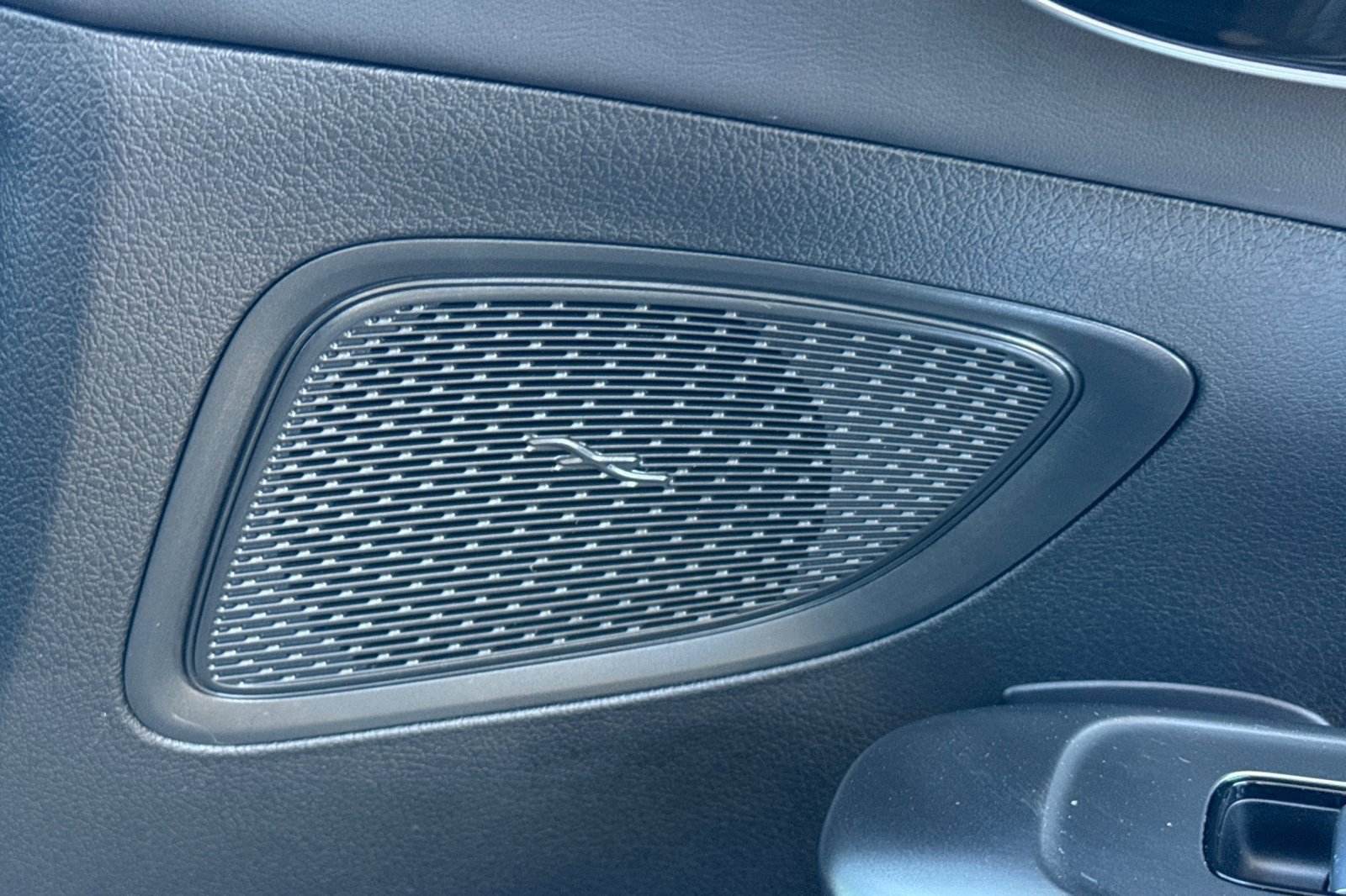 Certified 2024 Mercedes-Benz C 43 AMG 4MATIC Sedan image 32