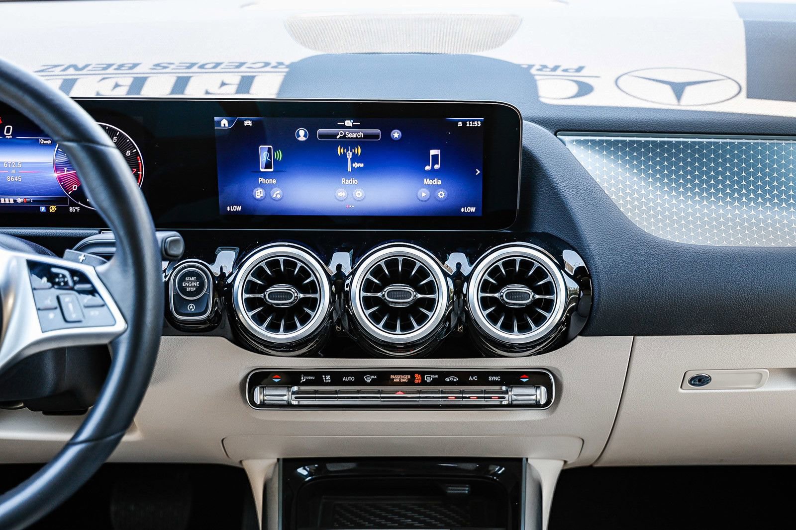 Certified 2025 Mercedes-Benz GLA 250 image 11