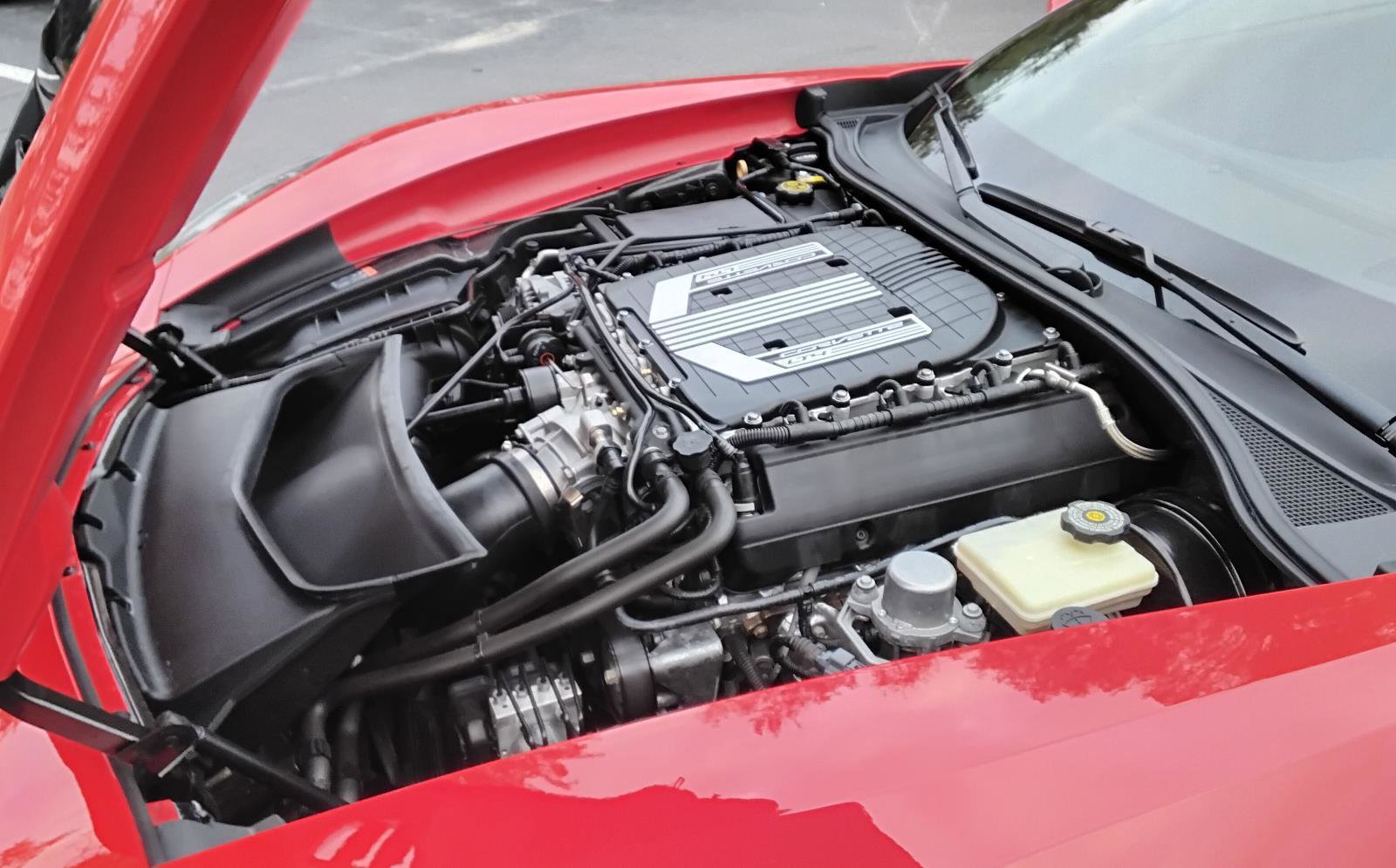 Used 2015 Chevrolet Corvette Z06 w/ 3LZ Preferred Equipment Group image 15