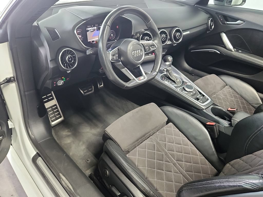 Used 2018 Audi TT 2.0T w/ Technology Package AWD/4WD image 4