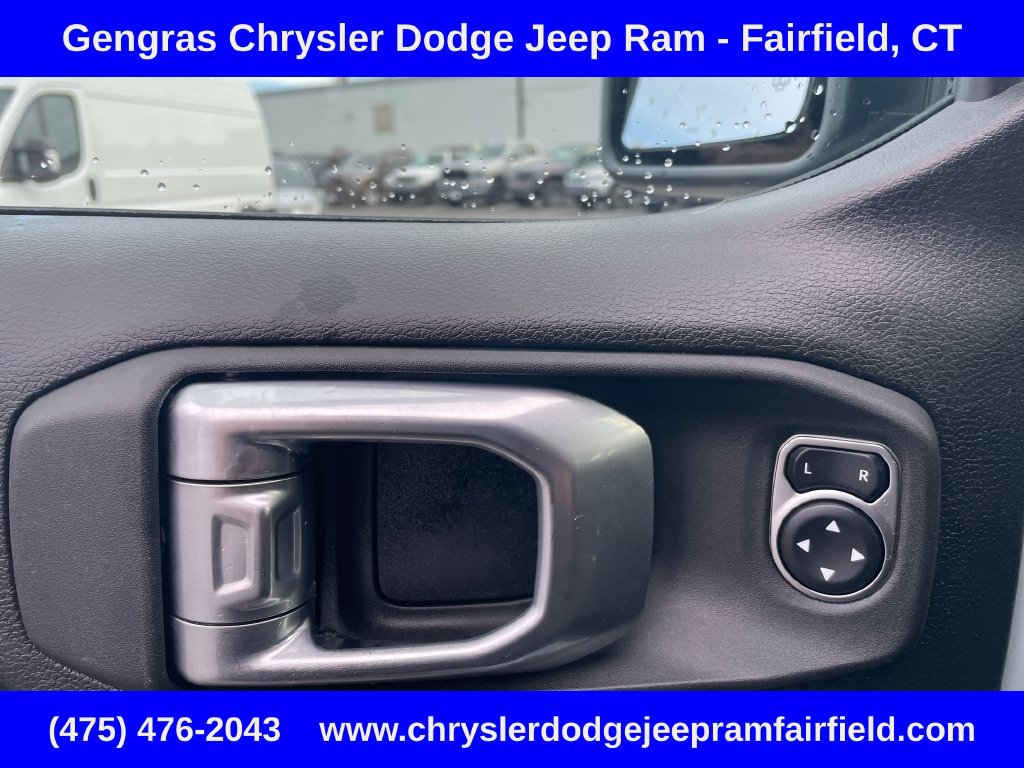 Certified 2023 Jeep Wrangler Unlimited w/ Sun & Screen Package AWD/4WD image 43