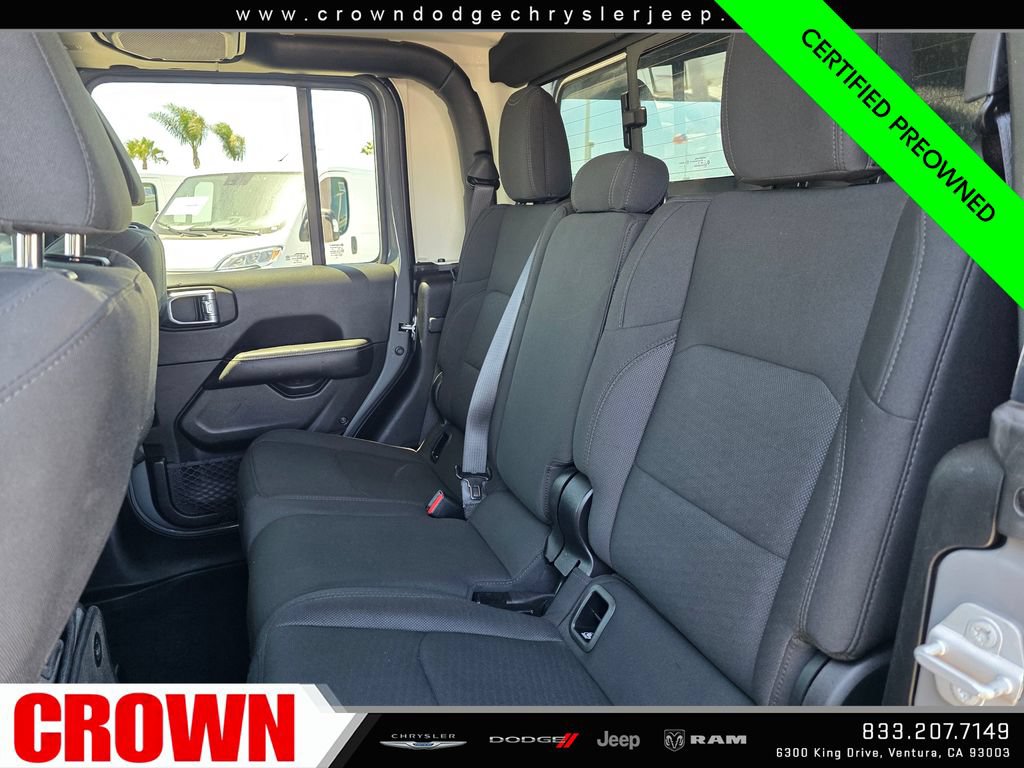 Certified 2023 Jeep Gladiator Overland AWD/4WD image 16