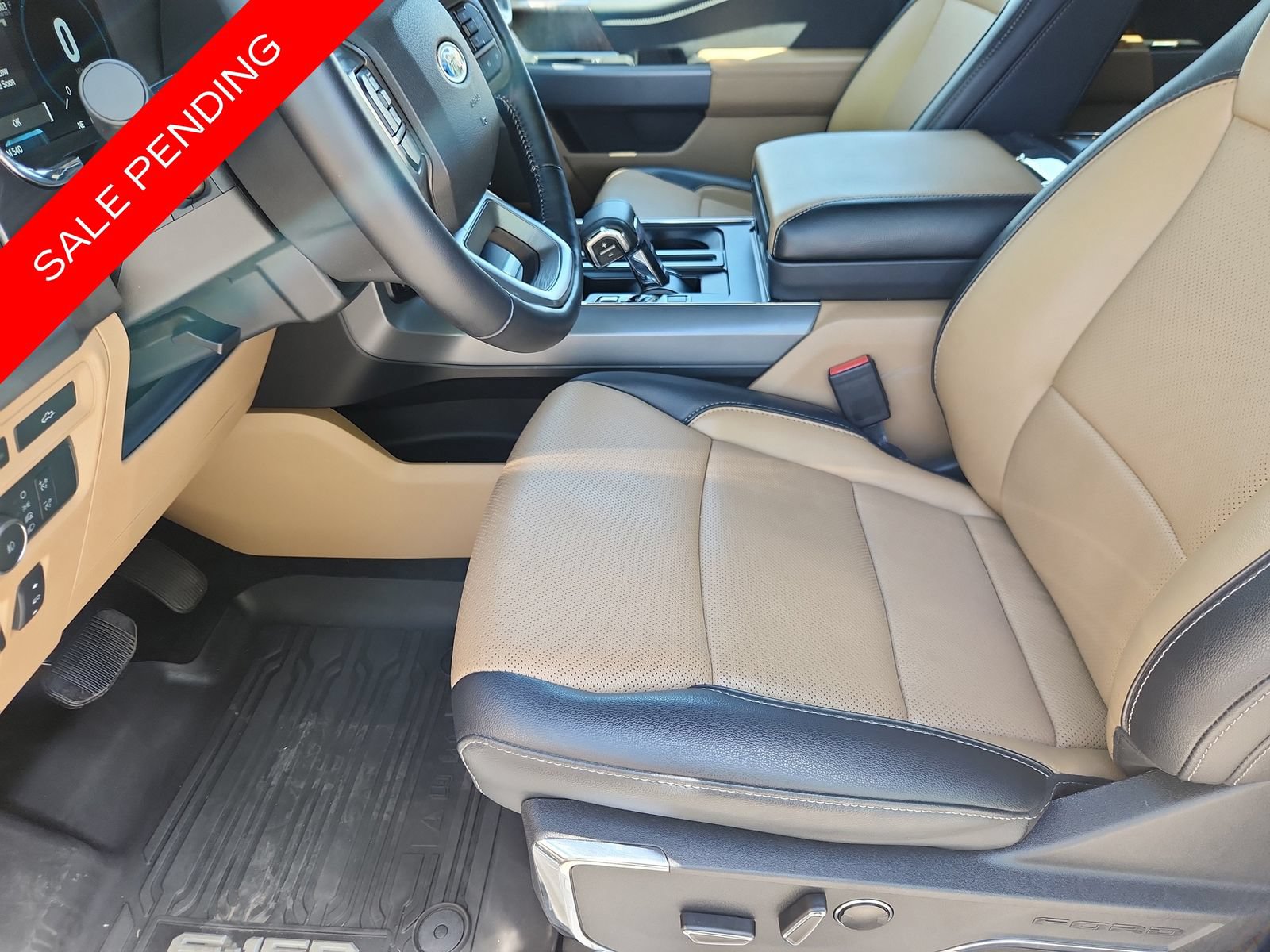 Used 2021 Ford F150 Lariat w/ Max Trailer Tow Package AWD/4WD image 10