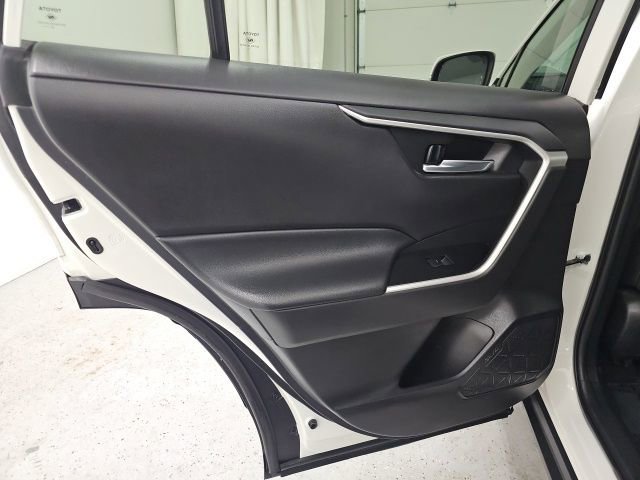 Certified 2022 Toyota RAV4 XLE image 29