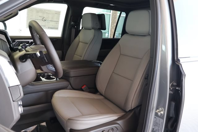 New 2026 GMC Yukon XL Elevation w/ Elevation Premium Package AWD/4WD image 16