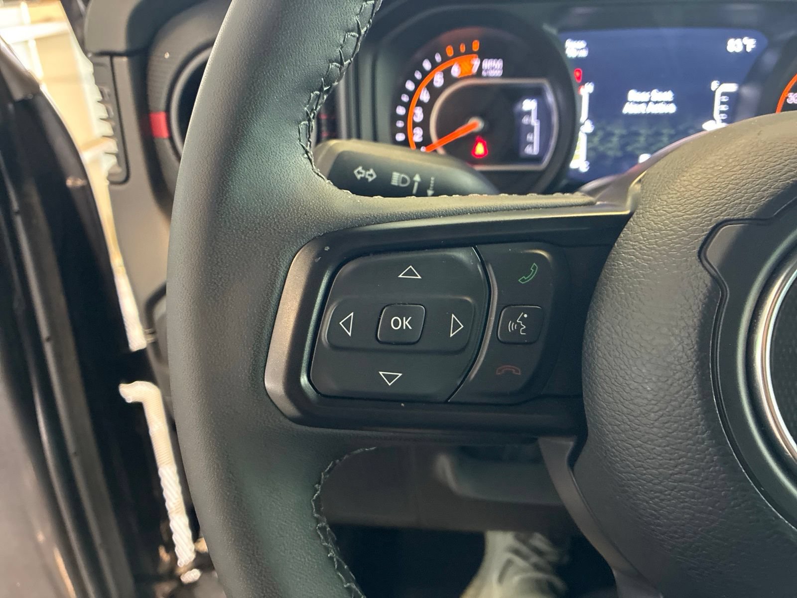 Used 2026 Jeep Wrangler Unlimited Rubicon AWD/4WD image 17