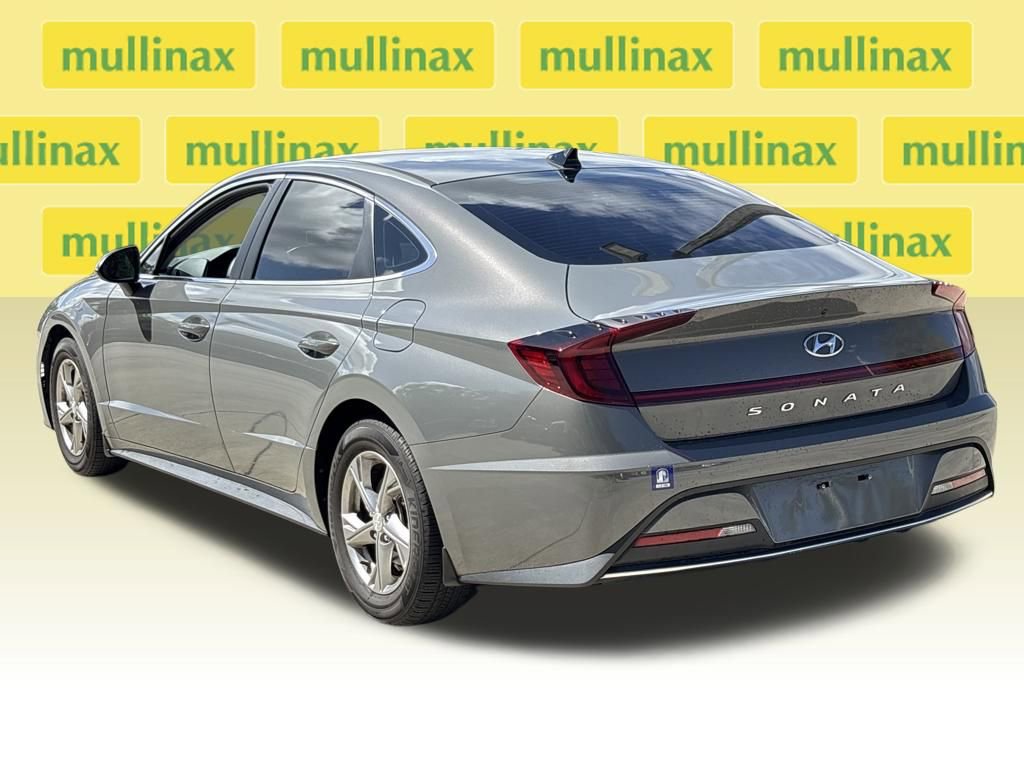 Used 2023 Hyundai Sonata SE w/ Cargo Package image 9