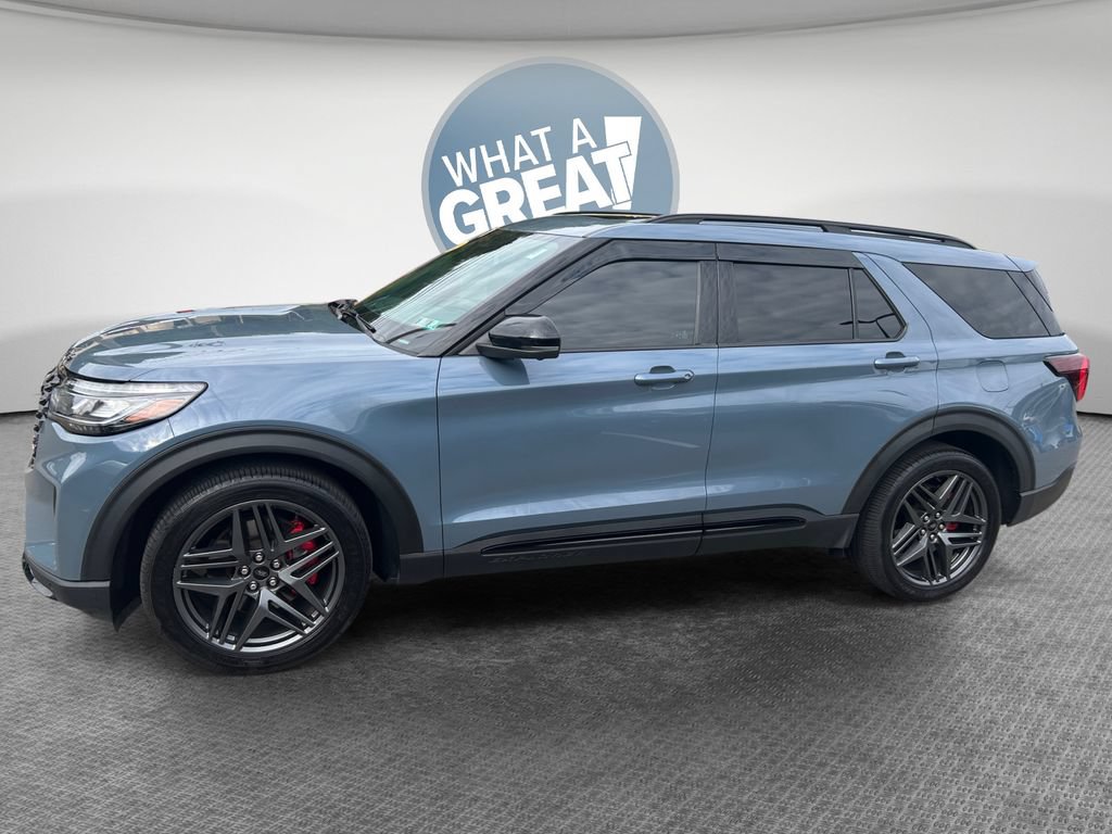 Used 2025 Ford Explorer ST AWD/4WD image 7