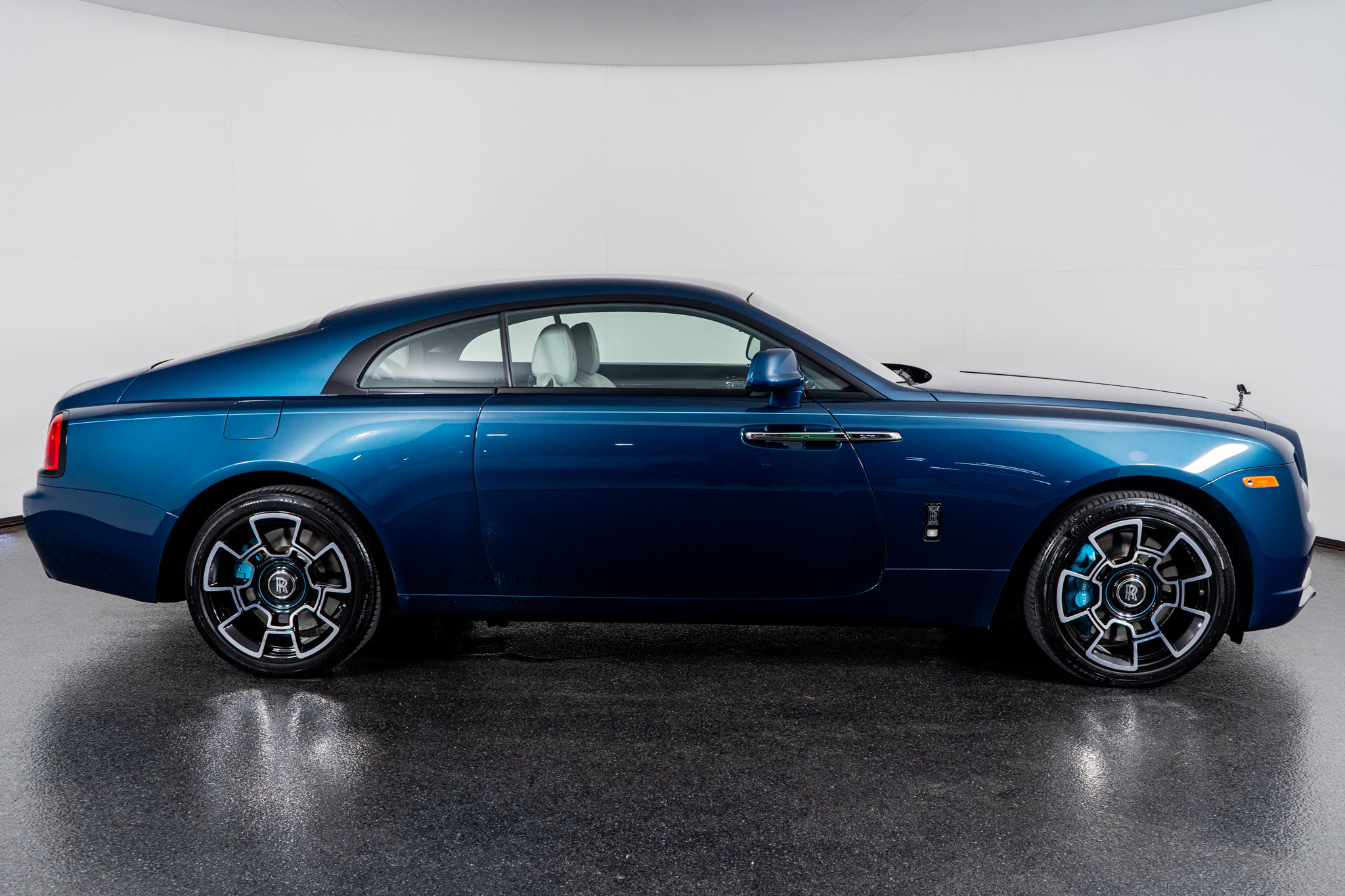 Used 2020 Rolls-Royce Wraith image 5