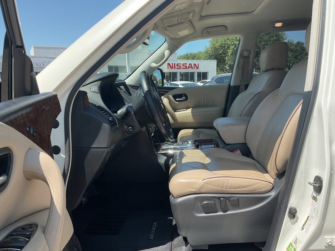 Used 2019 Nissan Armada Platinum w/ Captain's Chairs Package AWD/4WD image 8