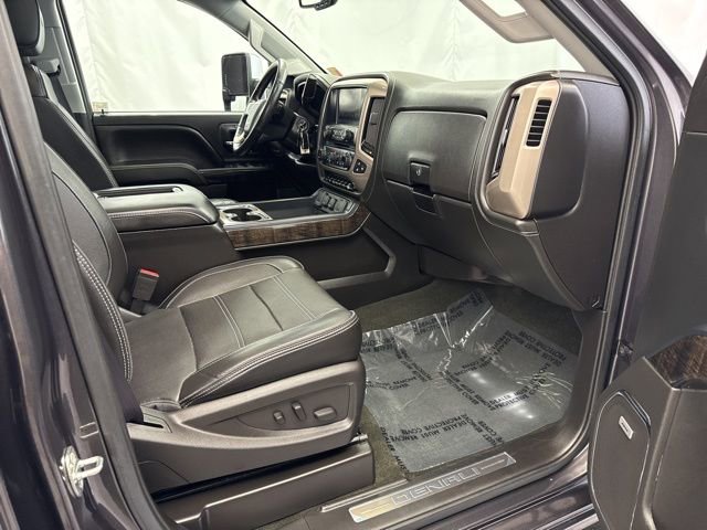 Used 2016 GMC Sierra 2500 Denali w/ Duramax Plus Package image 28