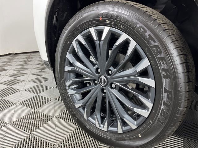 New 2026 Nissan Rogue Platinum image 12