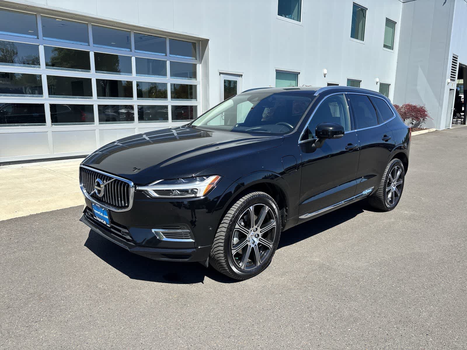 Used 2019 Volvo XC60 T8 Inscription w/ Advanced Package