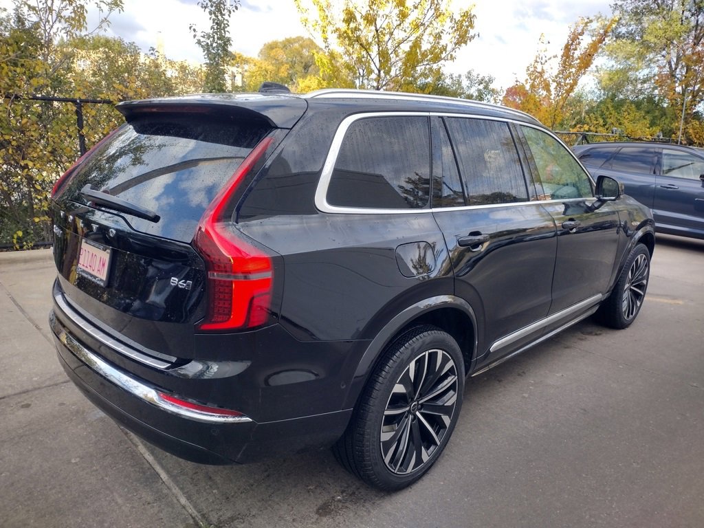 New 2026 Volvo XC90 B6 Plus w/ Protection Package Premier image 8