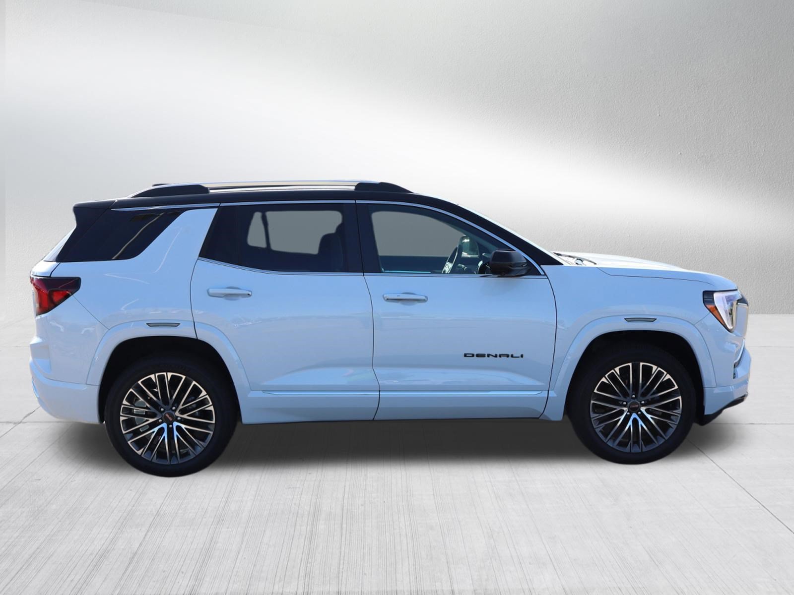 New 2027 GMC Terrain Denali w/ LPO, Black Badging Package AWD/4WD image 8