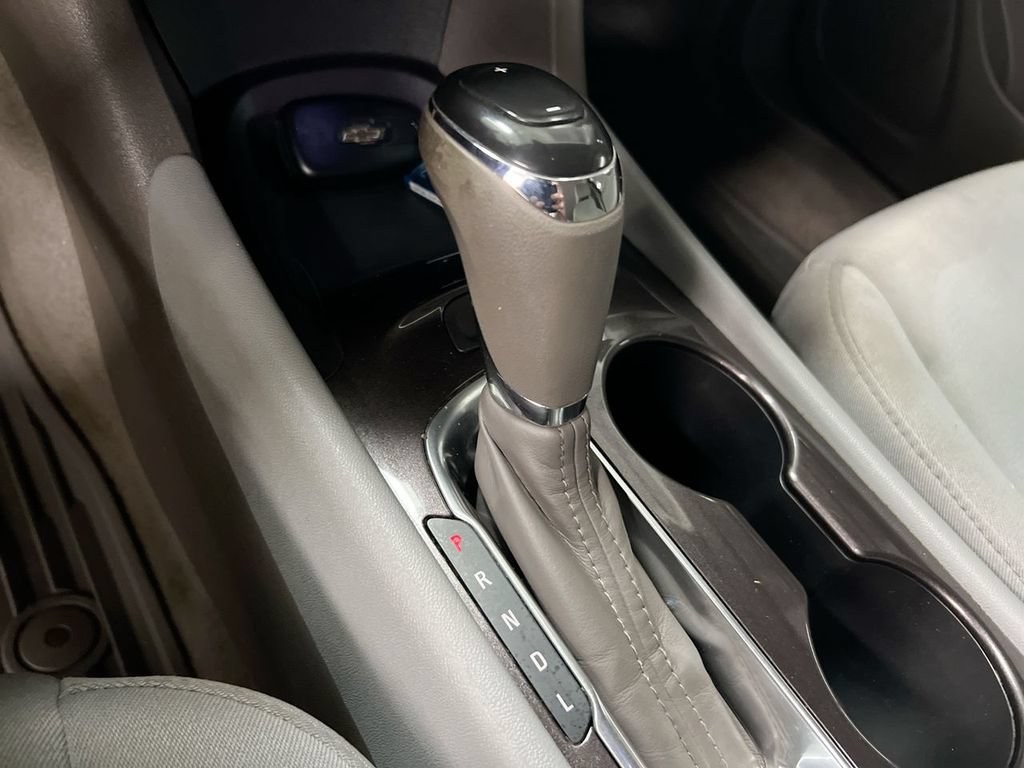 Used 2017 Chevrolet Malibu LS FWD image 17