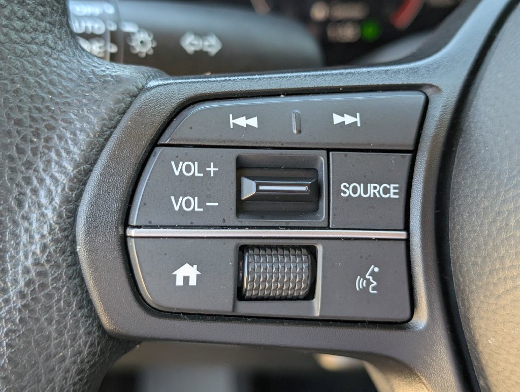 Used 2023 Honda HR-V LX image 24