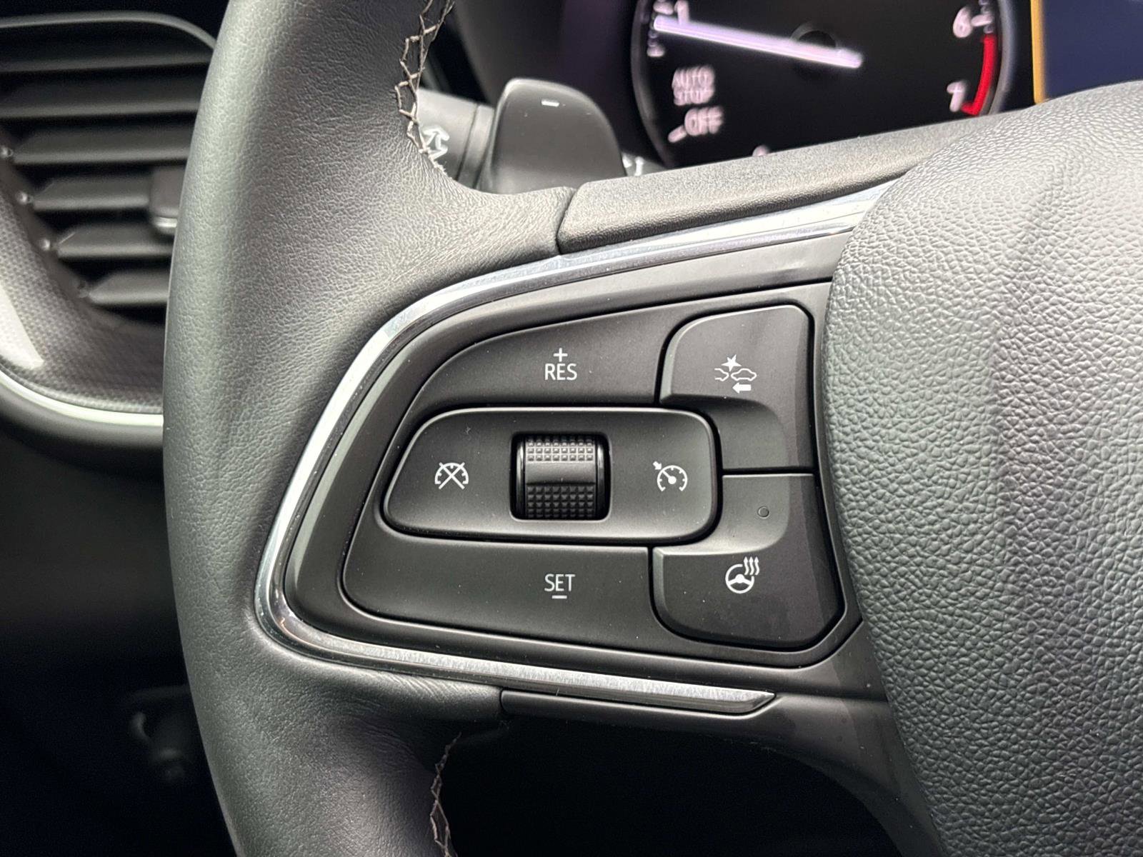 Certified 2023 Buick Envision Essence image 17