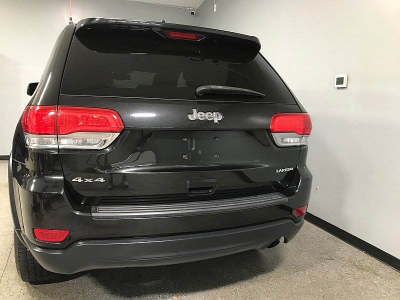 Used 2014 Jeep Grand Cherokee Laredo w/ 18" Wheel & 8.4" Radio Group AWD/4WD image 4