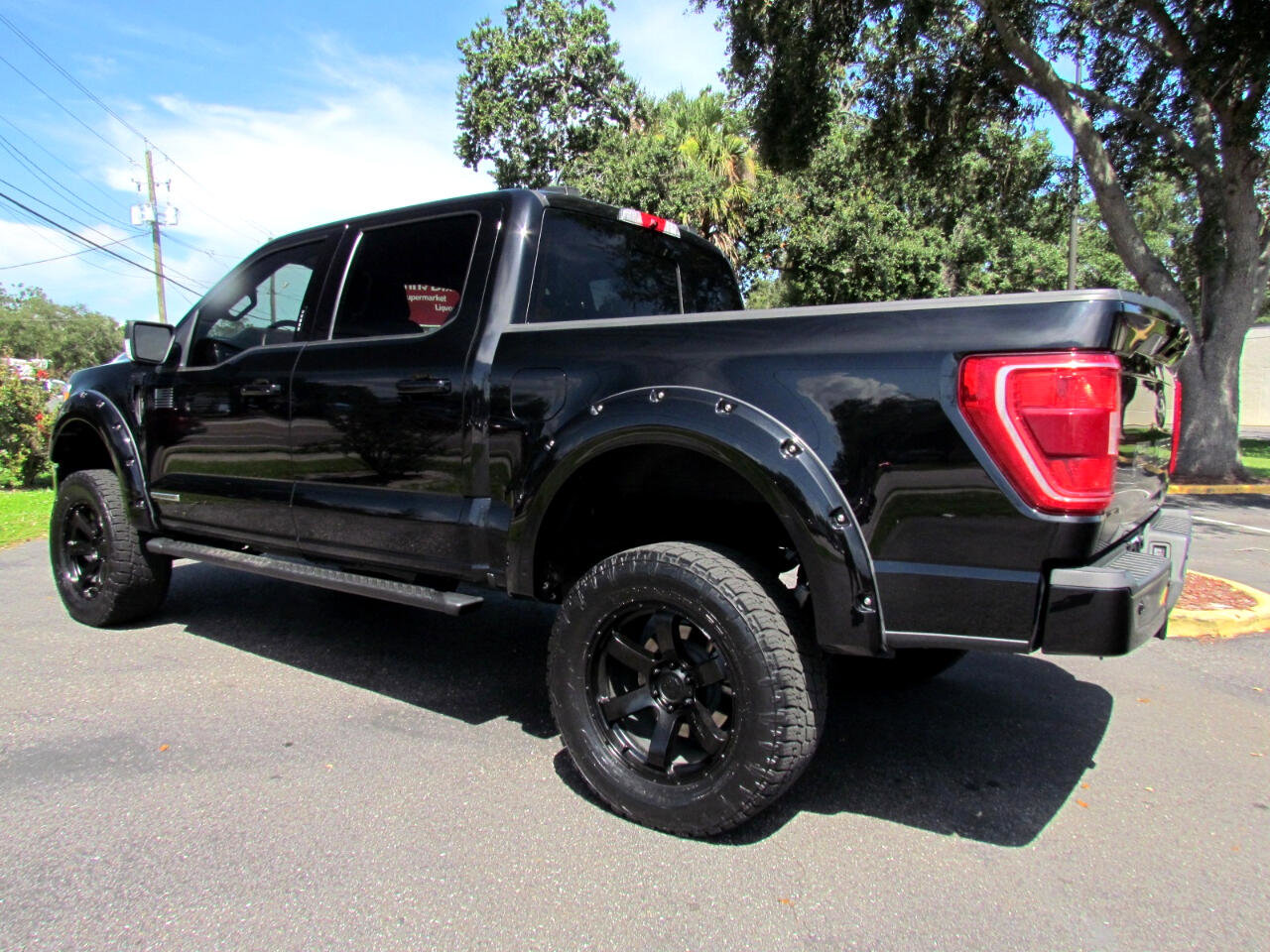 Used 2021 Ford F150 XLT w/ Equipment Group 302A High image 5