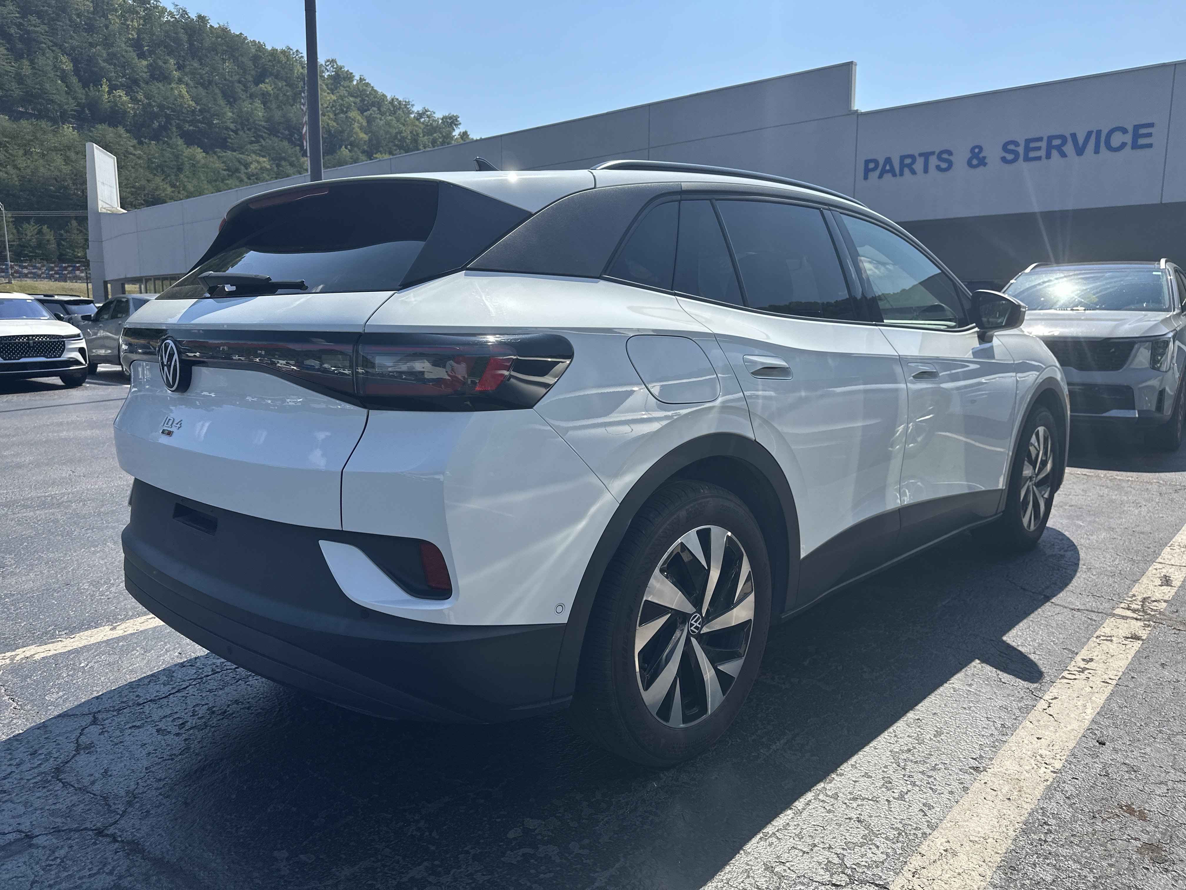 Used 2024 Volkswagen ID.4 2WD image 7
