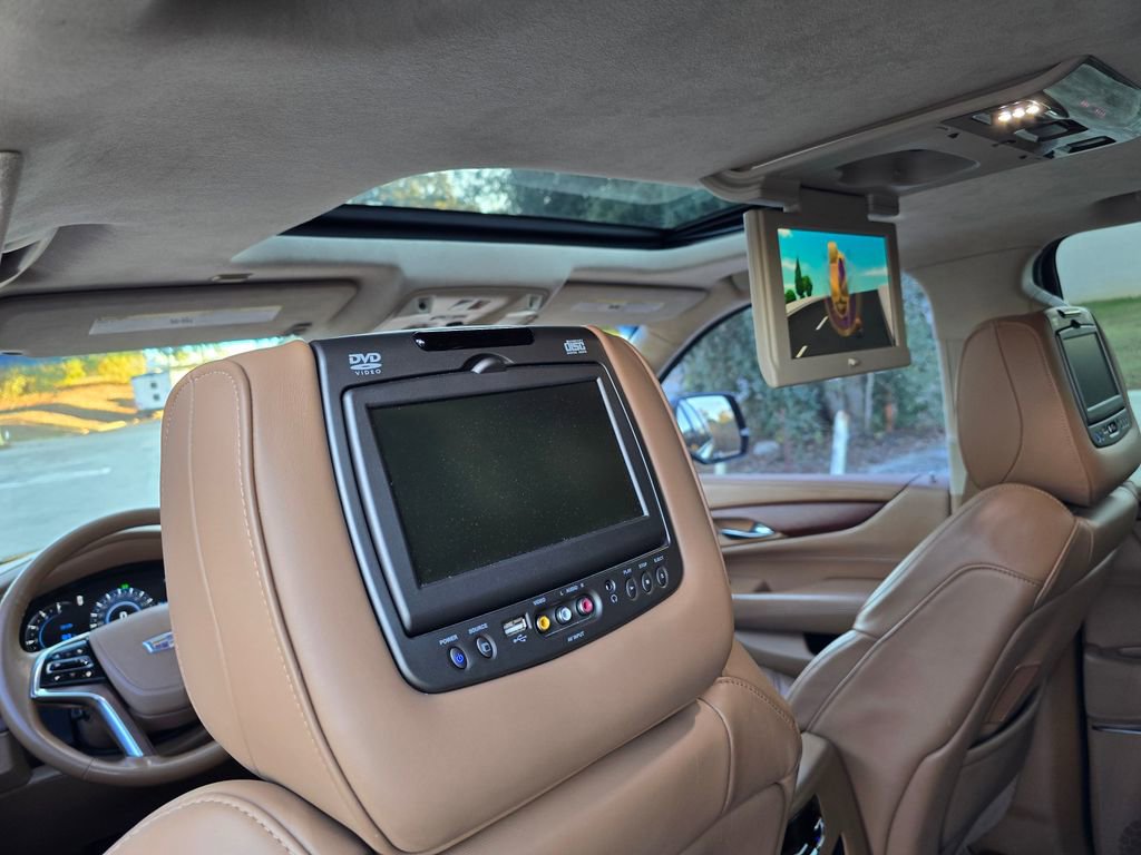 Used 2016 Cadillac Escalade Platinum image 50