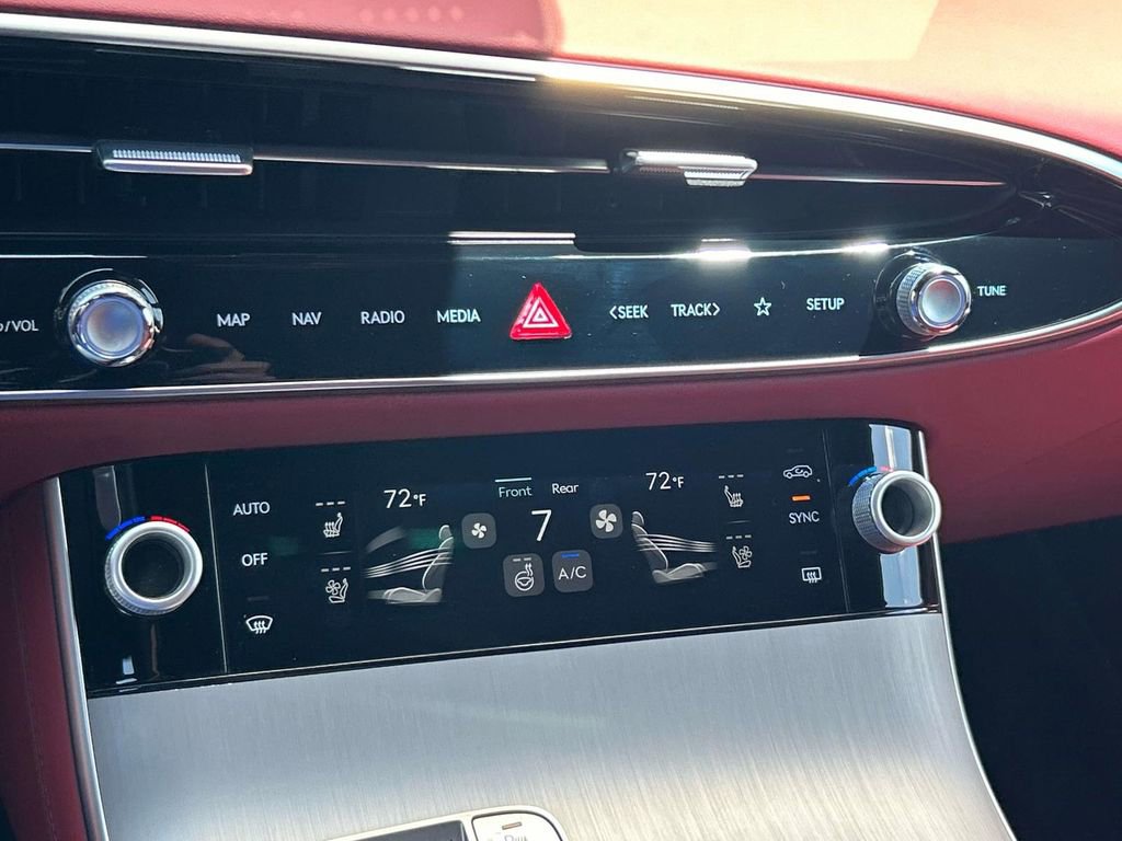 New 2026 Genesis GV70 3.5T Sport Advanced AWD/4WD image 33