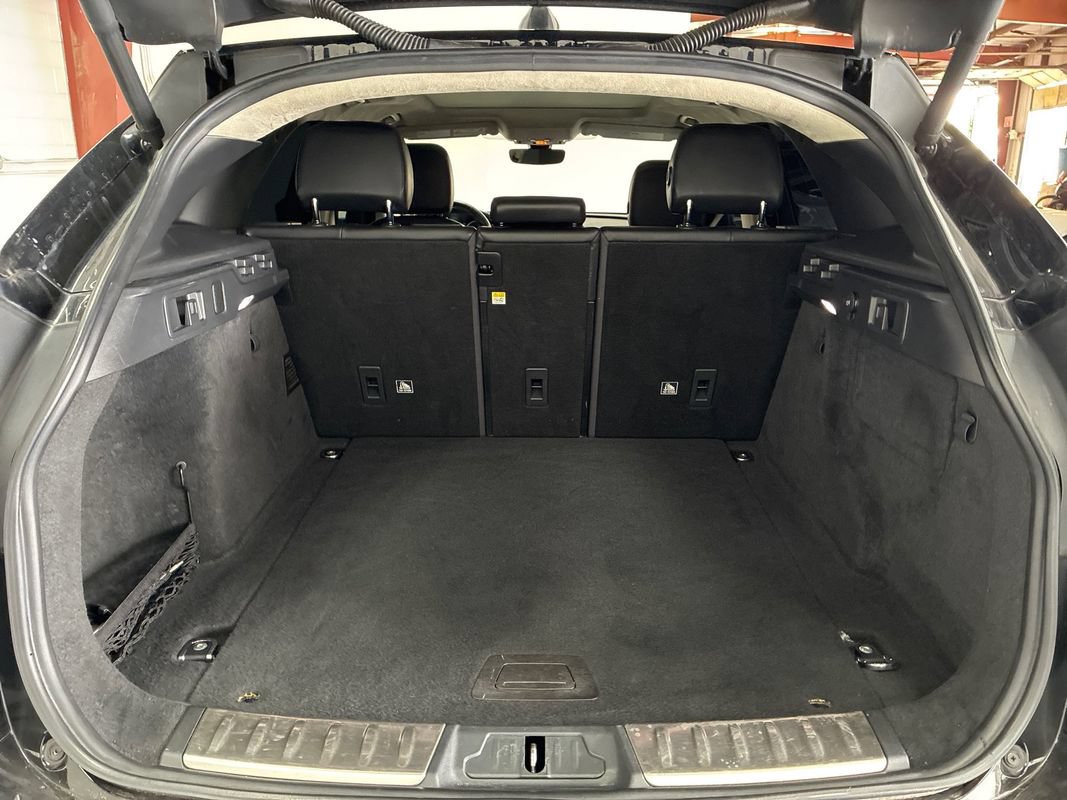 Used 2020 Jaguar F-PACE Prestige AWD/4WD image 19