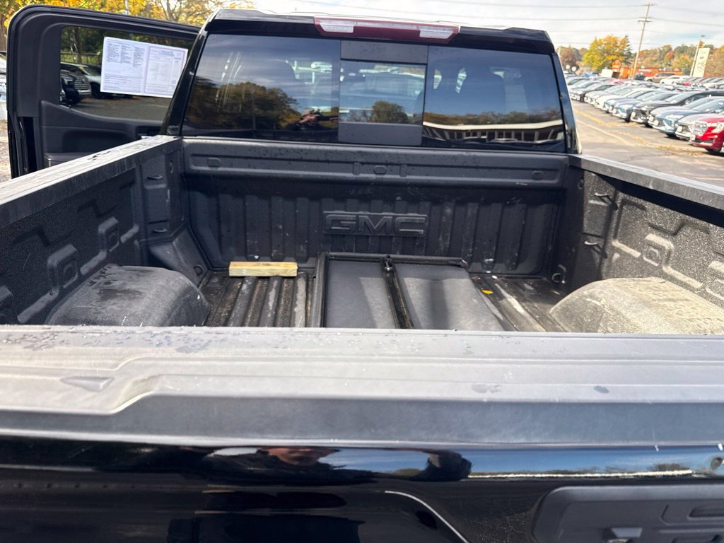 Used 2021 GMC Sierra 1500 SLT w/ SLT Premium Plus Package AWD/4WD image 13