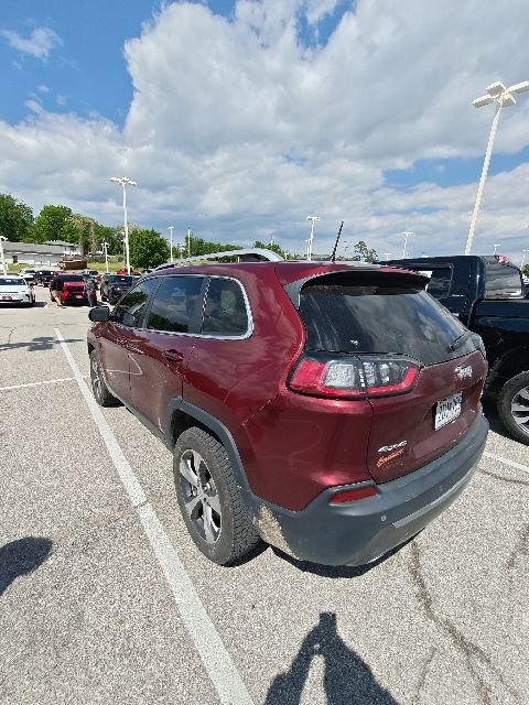 Used 2019 Jeep Cherokee Limited AWD/4WD image 16
