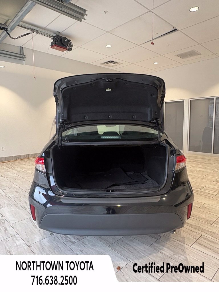 Used 2023 Toyota Corolla LE w/ Carpet Mat Package (TMS) FWD image 8