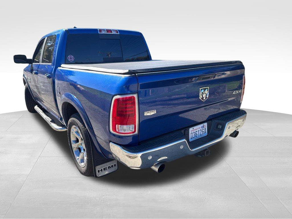 Used 2015 RAM 1500 Laramie w/ Convenience Group AWD/4WD image 9