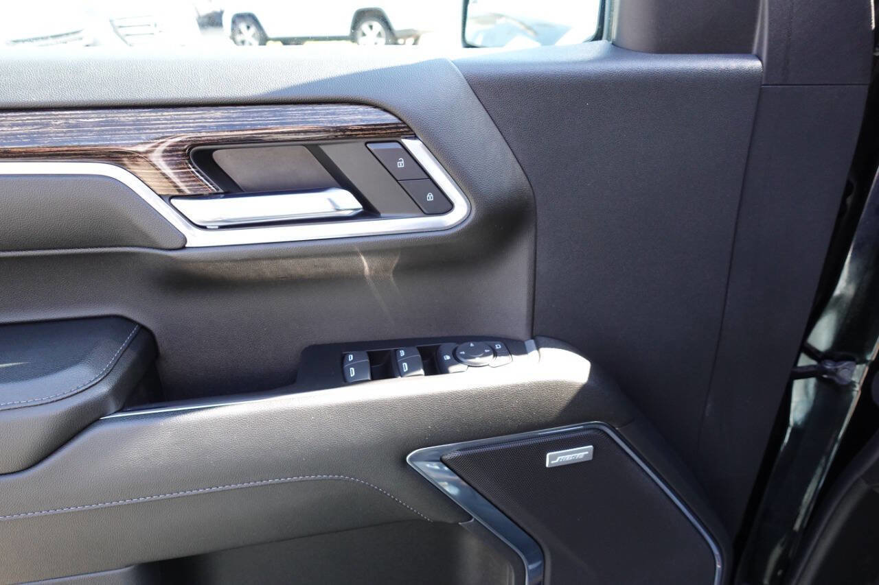 Used 2024 GMC Sierra 1500 Elevation image 13