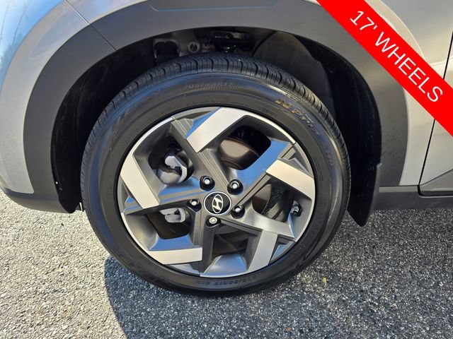 Used 2025 Hyundai Venue SEL FWD image 28