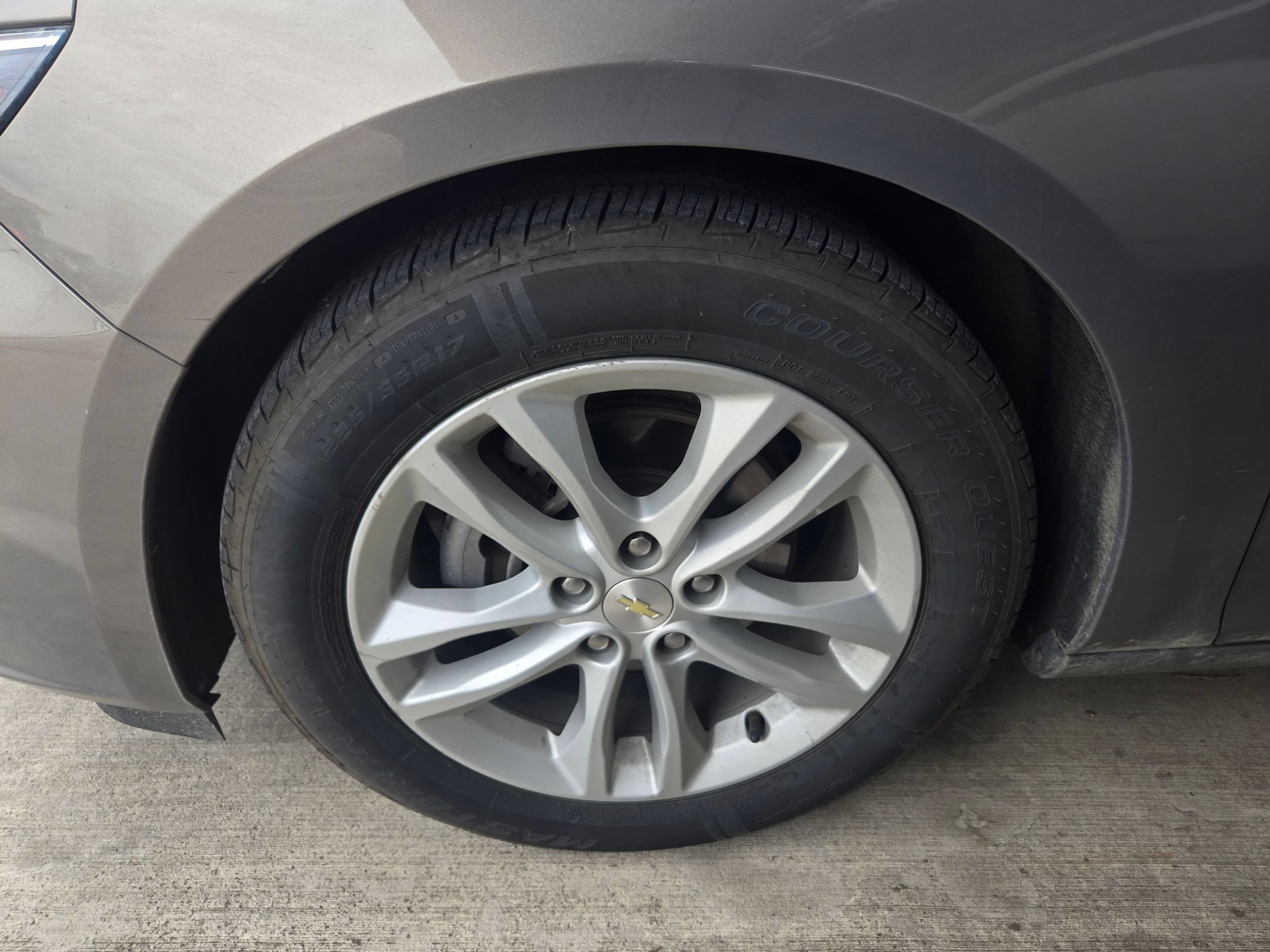 Used 2018 Chevrolet Malibu LT FWD image 10