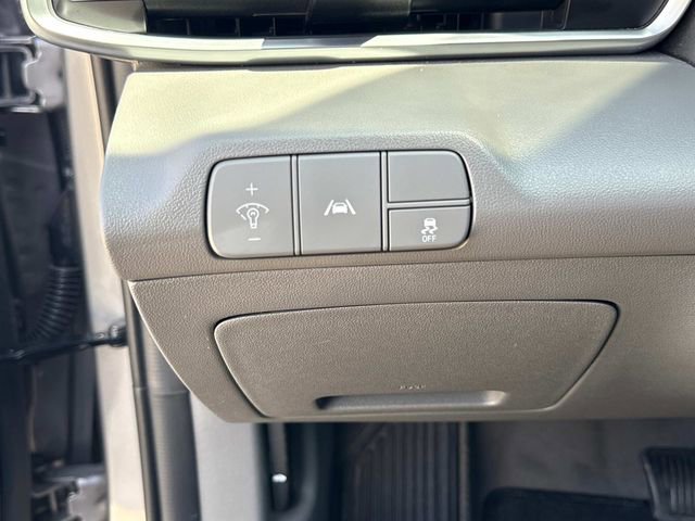 Used 2023 Hyundai Elantra SEL image 27