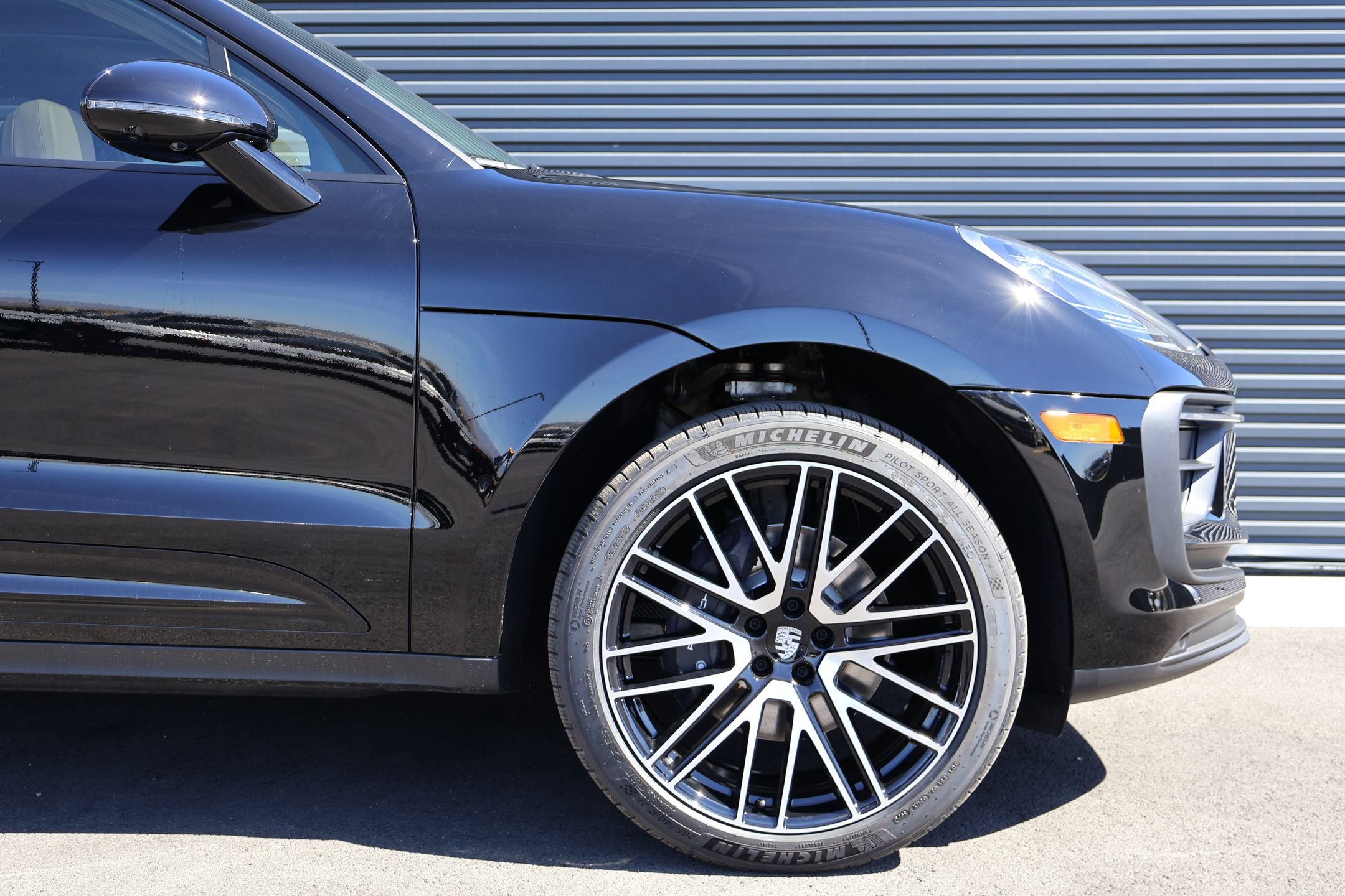 New 2026 Porsche Macan AWD/4WD image 12