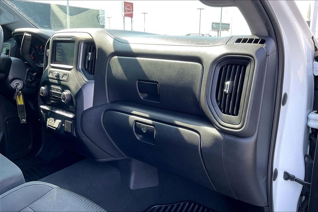 Used 2022 Chevrolet Silverado 1500 Custom image 22