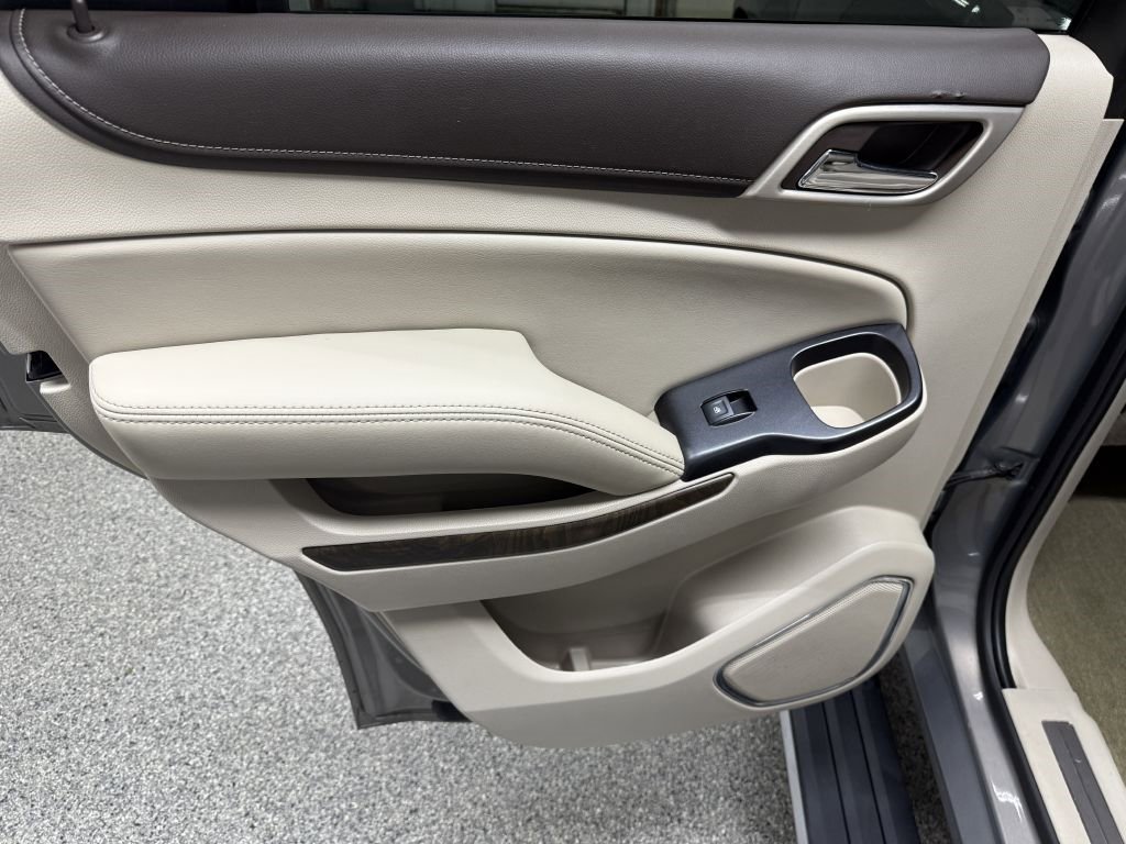 Used 2019 GMC Yukon Denali w/ Denali Ultimate Package image 34