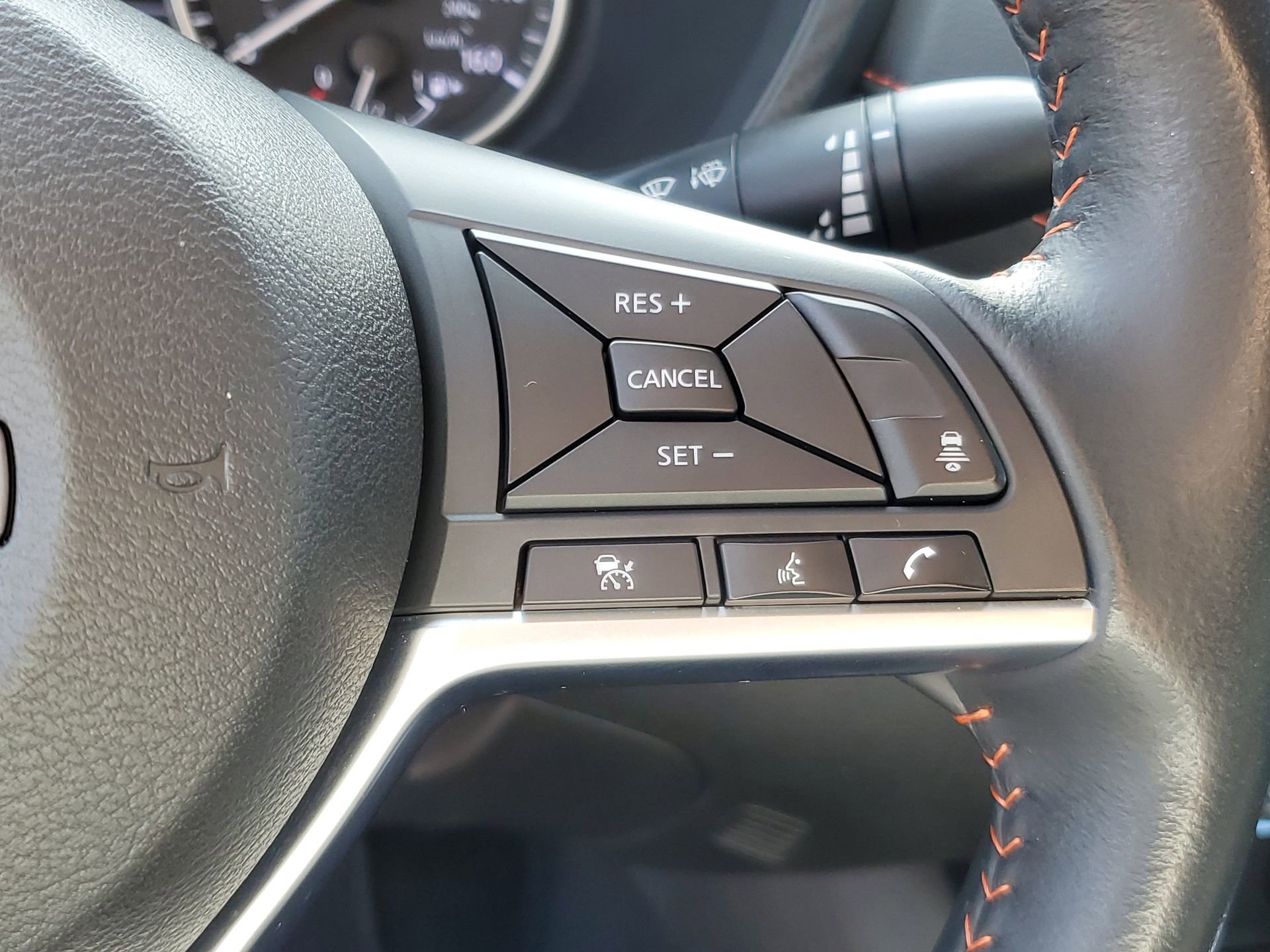 Used 2024 Nissan Sentra SR FWD image 23