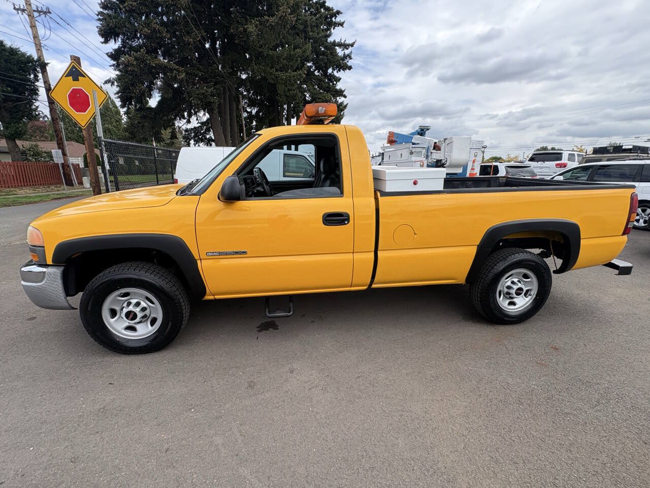 Used 2003 GMC Sierra 2500 W/T RWD image 5