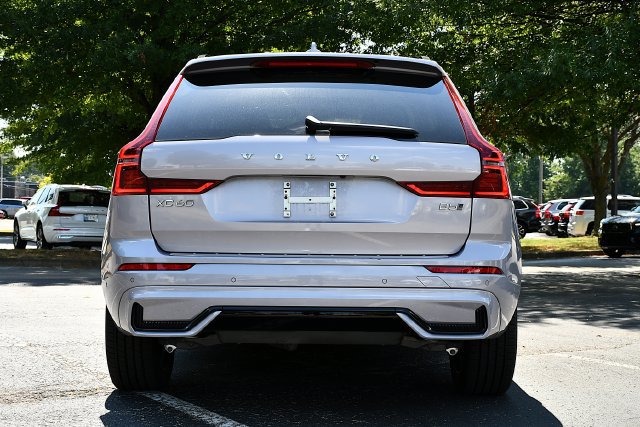 Certified 2026 Volvo XC60 B5 Plus AWD/4WD image 6