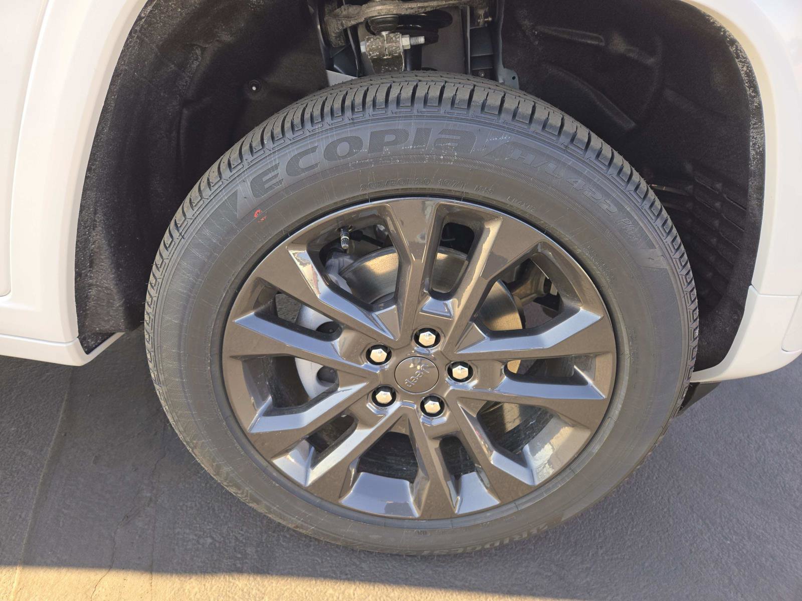 New 2026 Jeep Grand Cherokee Limited Reserve image 17